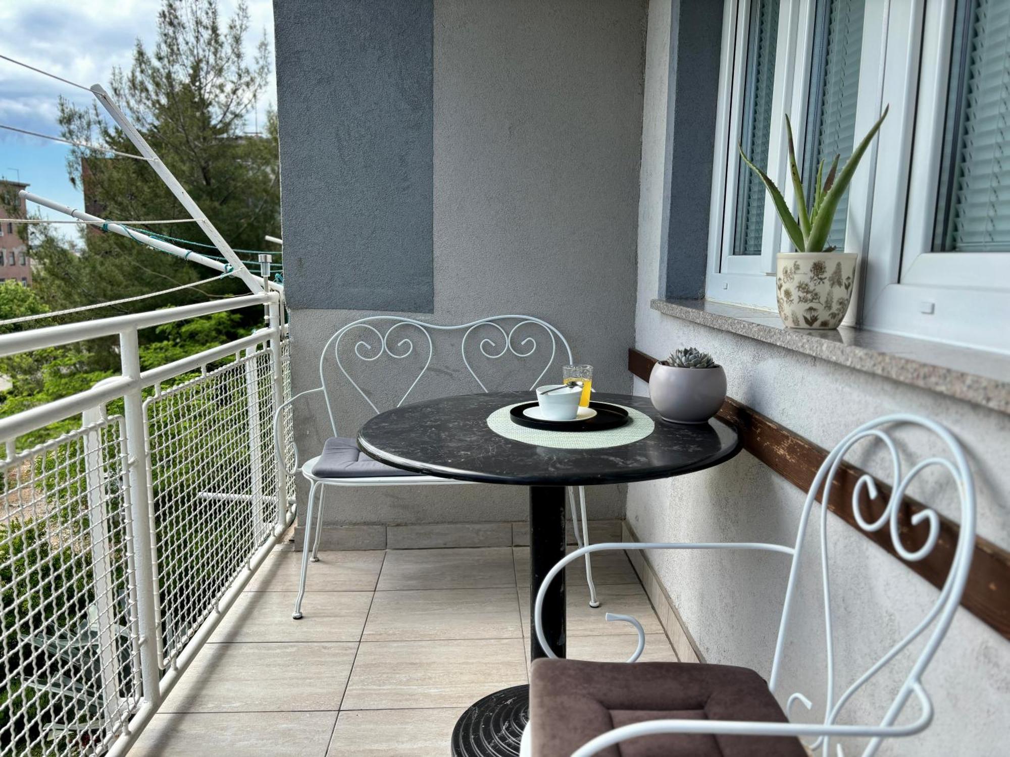 Apartment "Gabrijela" PUY Exterior foto